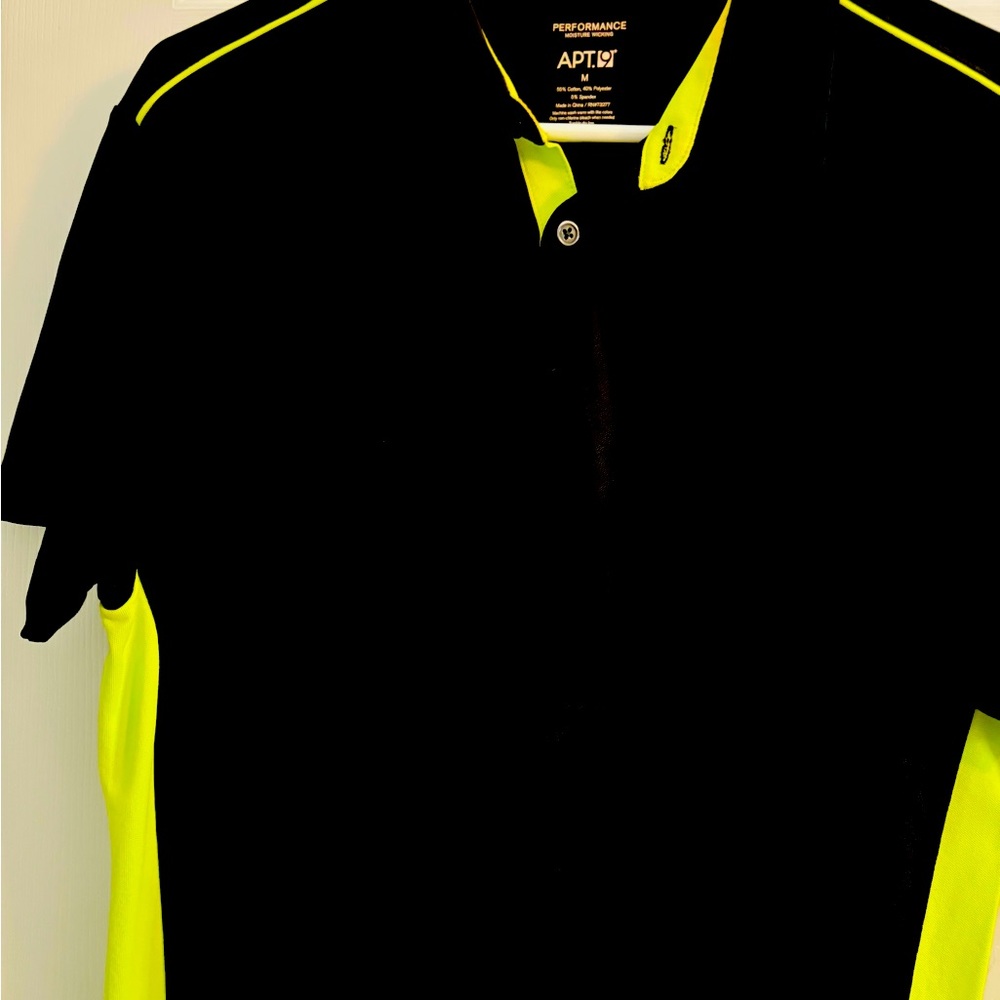 APT.9 Shirt sleeve polo and size Med